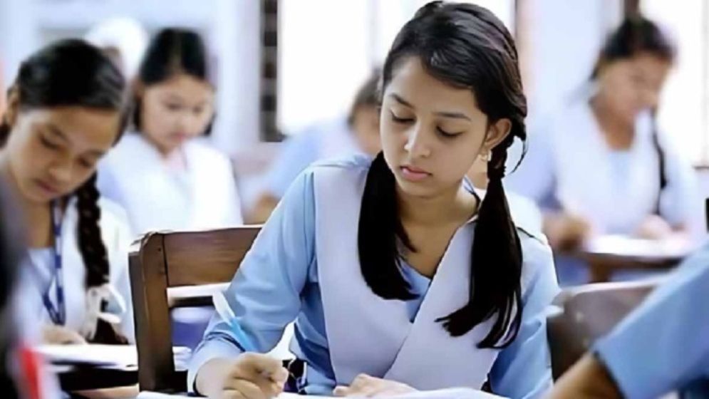 চট্টগ্রাম ছাড়া সারাদেশে এইচএসসি পরীক্ষা চলবে